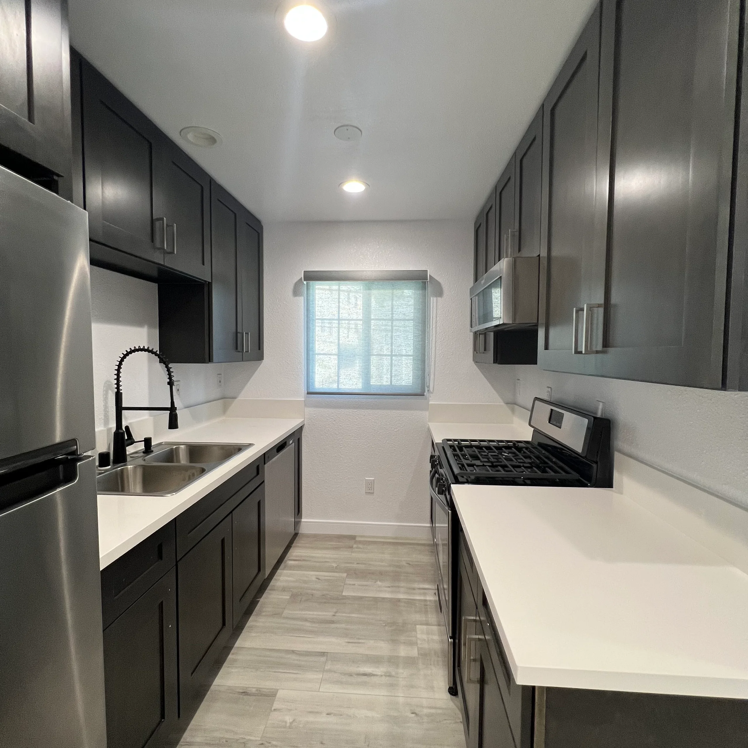 Video Tour — 900 West College Street #5, Los Angeles, CA